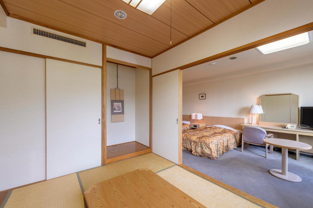 Hotel Tagawa Yamanouchi  Bagian luar foto